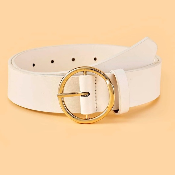 Luxe Vegan leather Circle Buckle Belt - Picture 12 of 12
